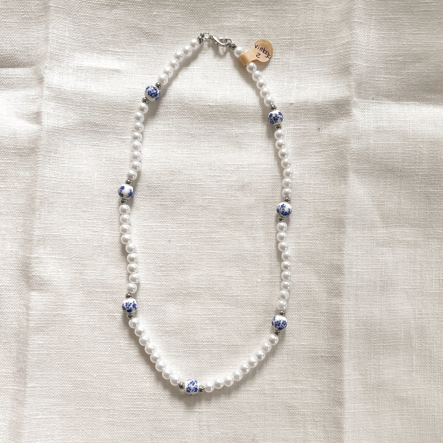 Collier en billes et perles