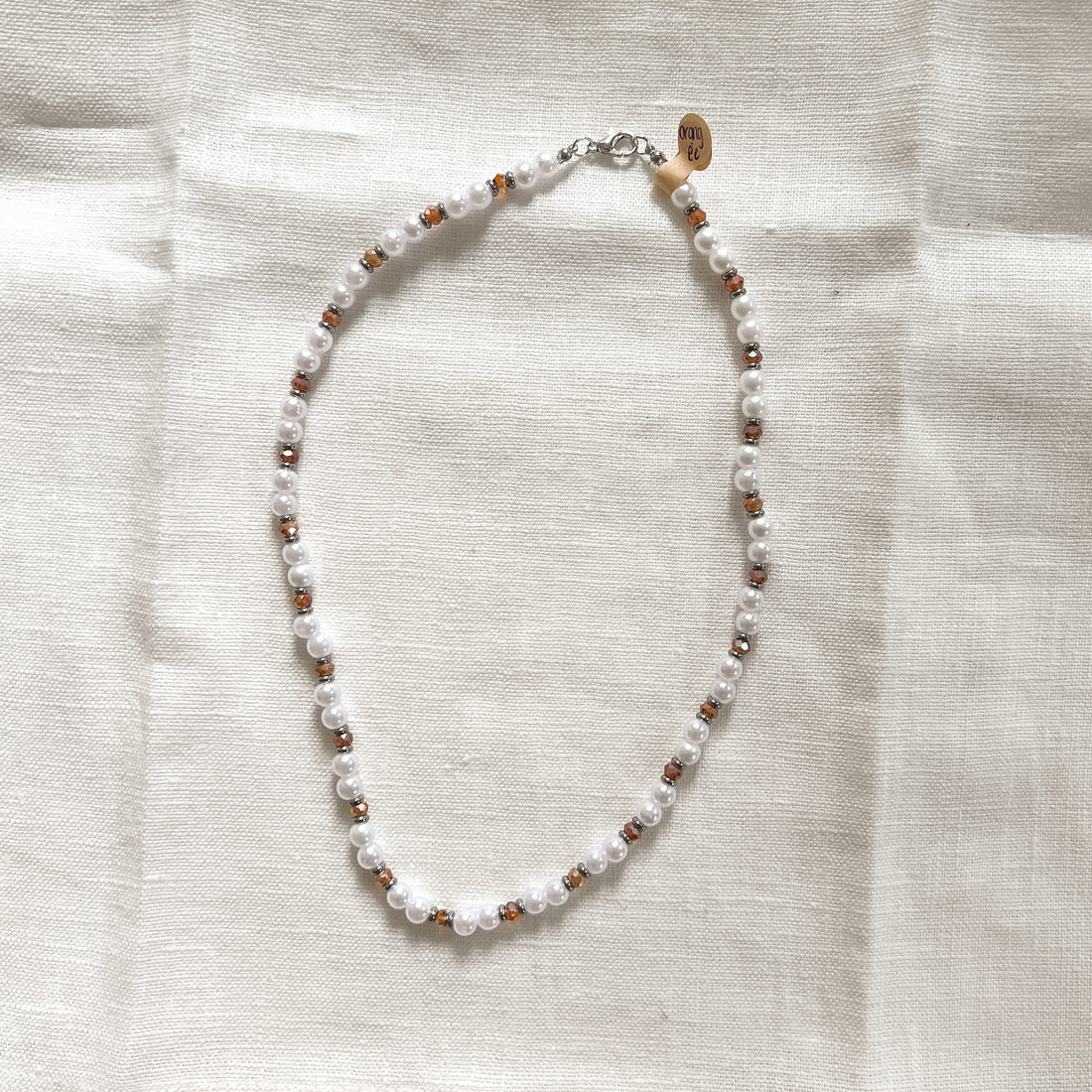 Collier en billes et perles