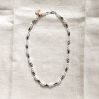 Collier en billes et perles